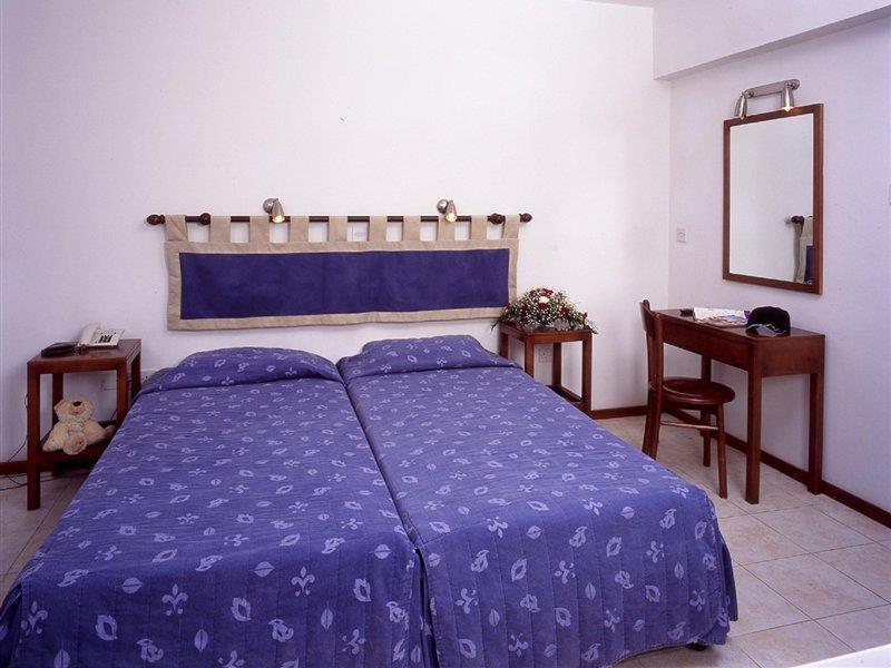Jacaranda Hotel Apartments Protaras Exterior foto