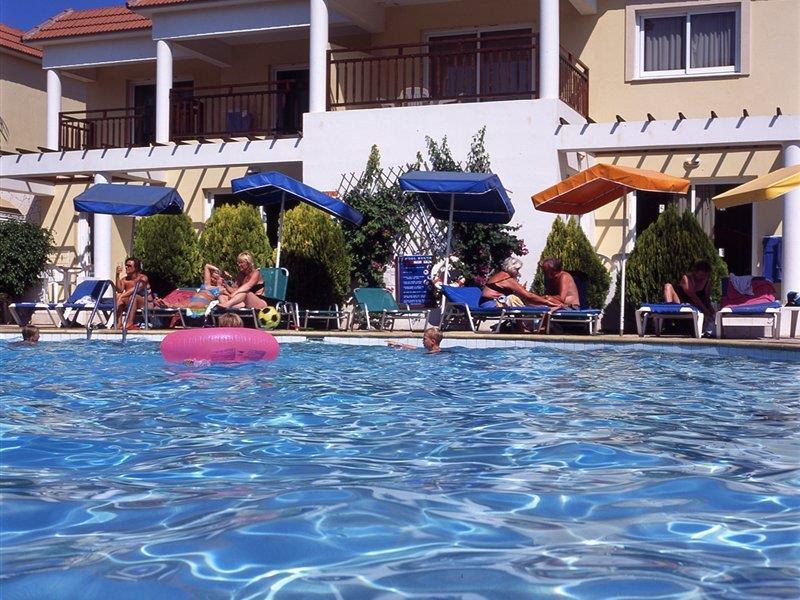 Jacaranda Hotel Apartments Protaras Exterior foto
