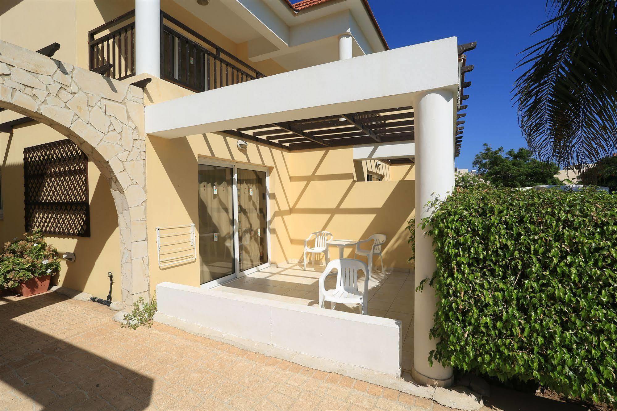 Jacaranda Hotel Apartments Protaras Exterior foto