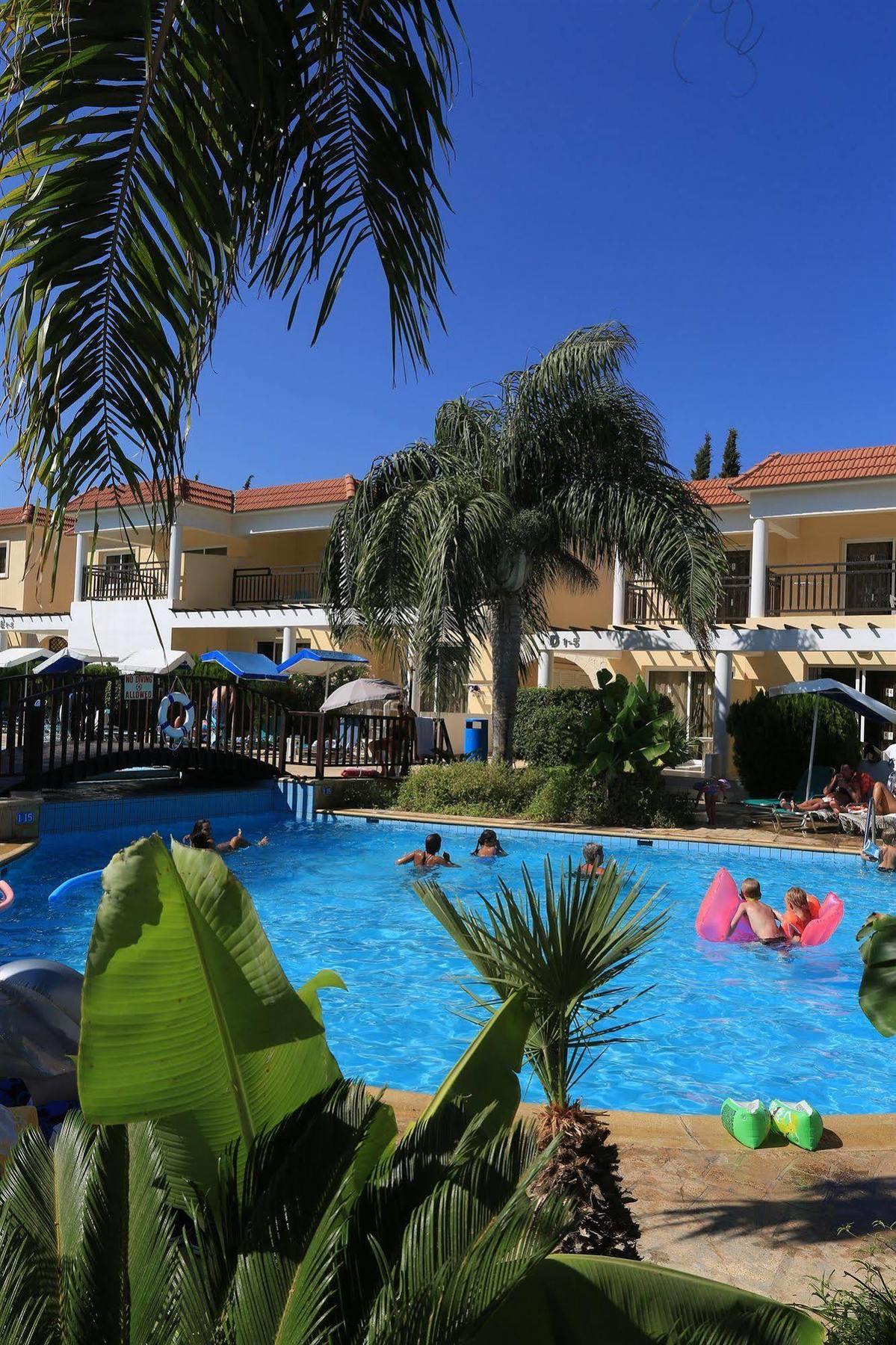 Jacaranda Hotel Apartments Protaras Exterior foto
