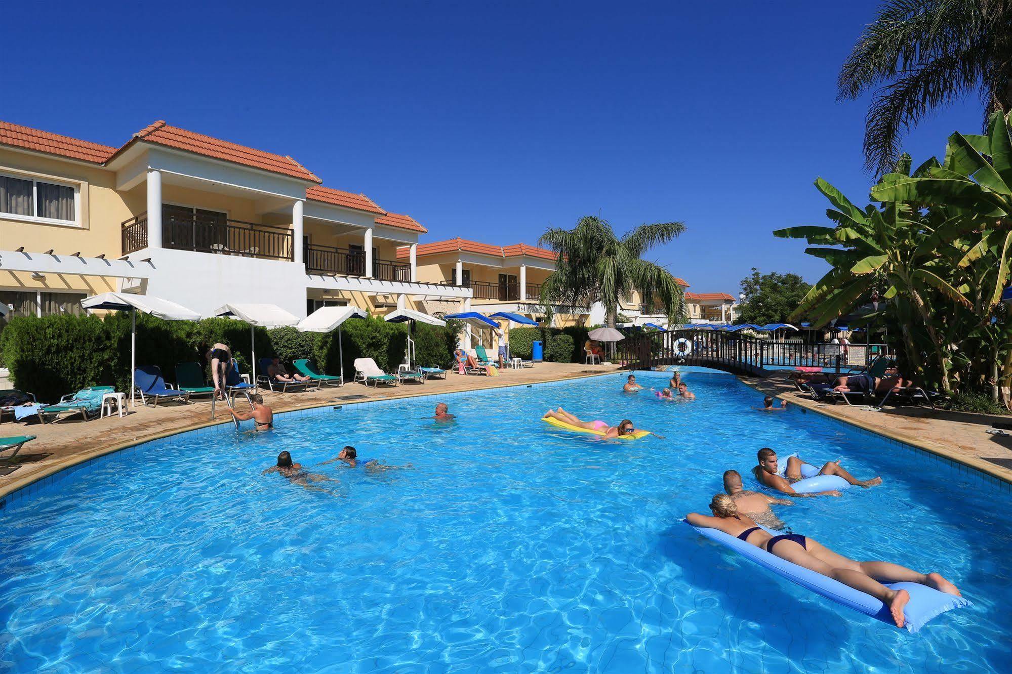 Jacaranda Hotel Apartments Protaras Exterior foto